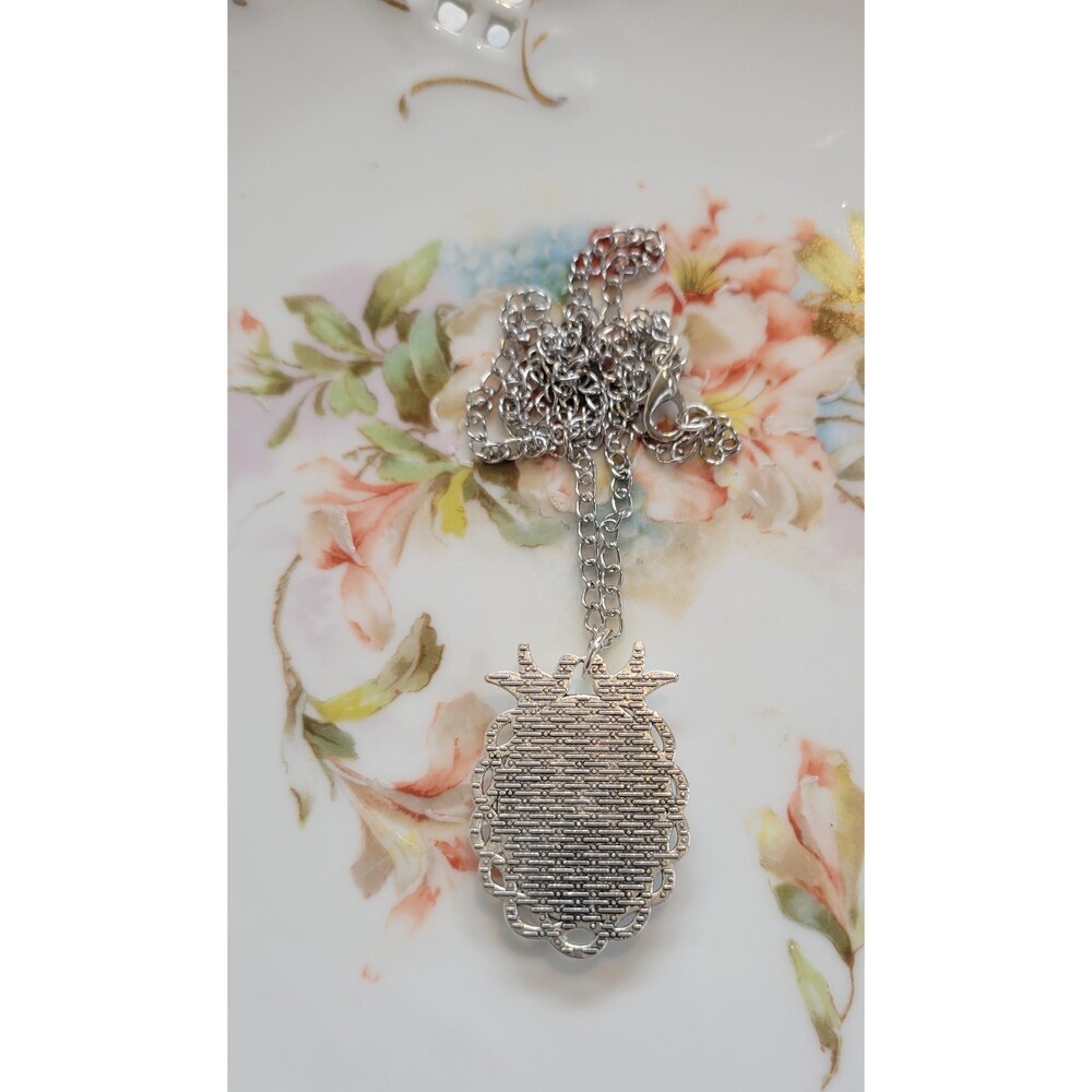 Broken China Booths Washington Floral Pendant Necklace with Kissing Birds - Picture 3 of 4